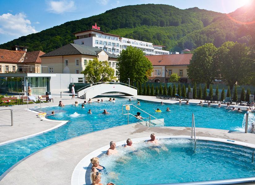 Kristoff Plaza Trencianske Teplice Aparthotel Trencin Exterior photo